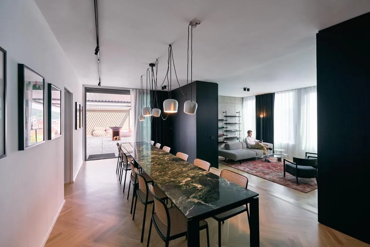 Hotel apartamentowy Neu Residences Smart Stay Lublana